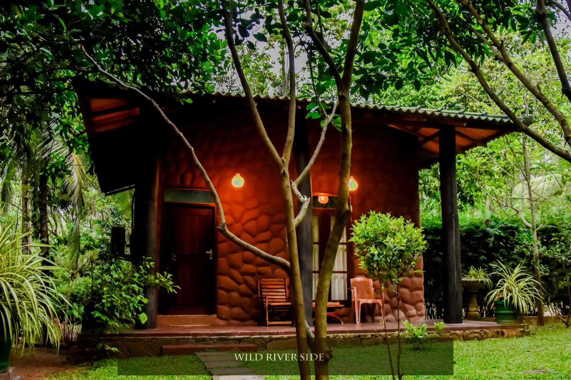Wild River Side Udawalawe Exterior photo